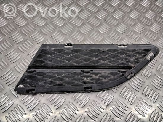 BMW 3 E90 E91 Front bumper lower grill 7138418