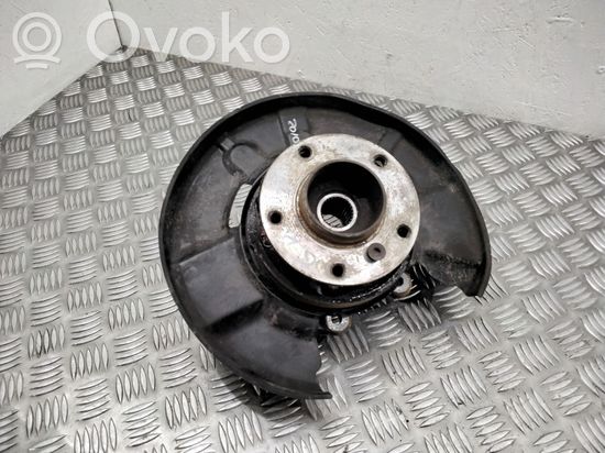 BMW 3 E90 E91 Rear wheel hub 6783665