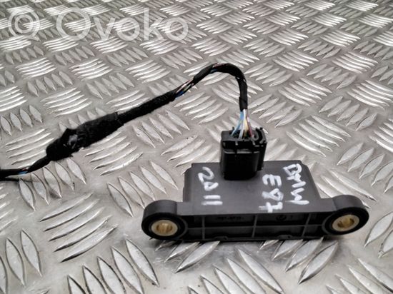BMW 1 E81 E87 ESP acceleration yaw rate sensor 6778421