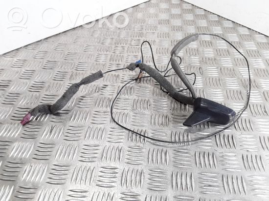 Audi A4 S4 B7 8E 8H Radio antenna 8E9035503N