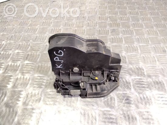 BMW X3 E83 Rear door lock 7229459