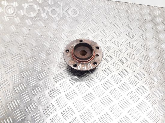 BMW 7 E65 E66 Front wheel bearing hub