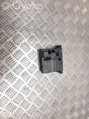 Mercedes-Benz E W211 Door control unit/module 2118704126
