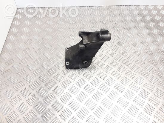 Mercedes-Benz E W211 Engine mounting bracket A6112230704