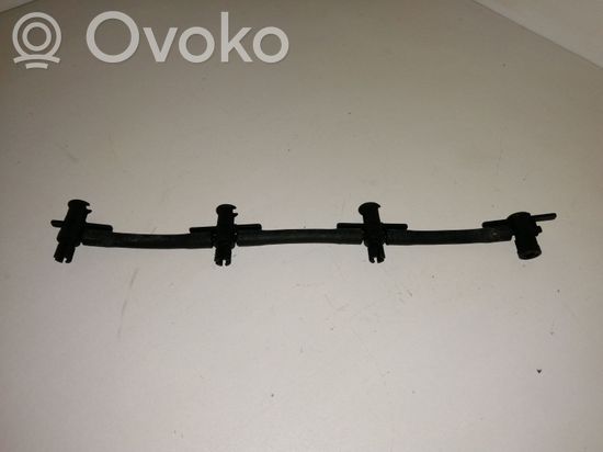 BMW 3 E90 E91 Fuel injector supply line/pipe