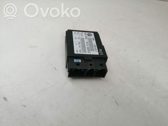 BMW 3 E90 E91 Other control units/modules 692643301 00401154A2 000278183