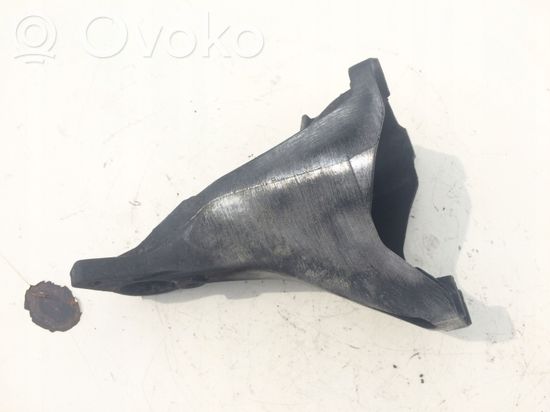 BMW 5 E60 E61 Engine mounting bracket 6781916