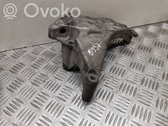 Volkswagen PASSAT B6 Engine mounting bracket 03L199207