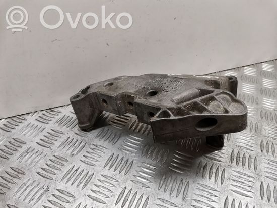 Volkswagen PASSAT B6 Engine mounting bracket 03G199207E