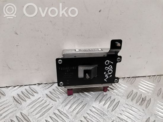 Audi A4 S4 B7 8E 8H Aerial antenna amplifier 8E0035456C 0681