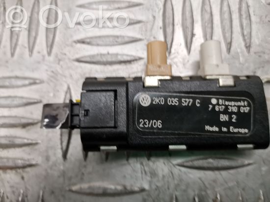Volkswagen Caddy Aerial antenna amplifier 2K0035577C