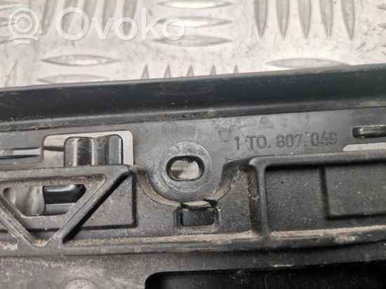 Volkswagen Caddy Front bumper mounting bracket 1T0807049 1T0807935