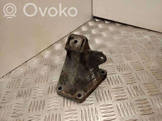 Volkswagen PASSAT B5.5 Engine mounting bracket 4B0199308