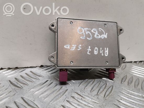 Audi A4 S4 B7 8E 8H Aerial antenna amplifier 8E0035456C