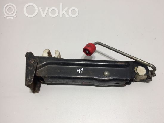 Audi A4 S4 B7 8E 8H Lift Jack 8A0011031D