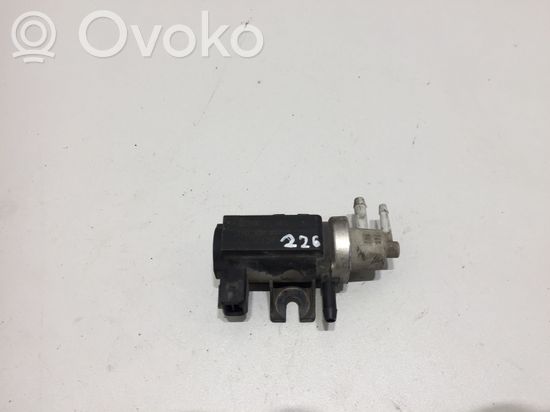 Volkswagen PASSAT B5 Turbo solenoid valve 1H0906627A