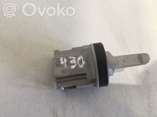 Audi A4 S4 B7 8E 8H Interior temperature sensor 1K0907543