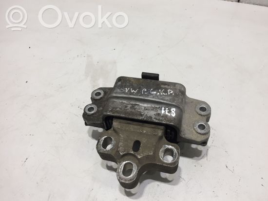 Volkswagen PASSAT B6 Engine mount bracket 3C0199555