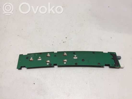 Audi A4 S4 B6 8E 8H Aerial antenna amplifier 8E5035225A