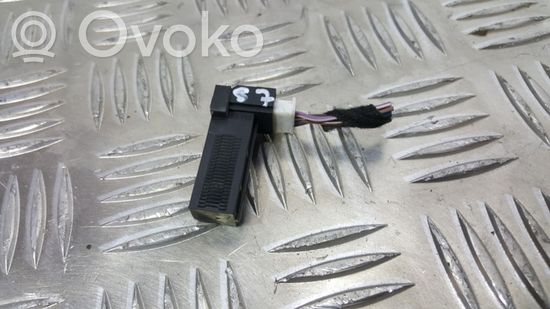 BMW 1 E82 E88 Brake pedal sensor switch 6967601