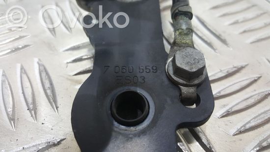 BMW 1 E81 E87 Engine bonnet/hood hinges 7060559