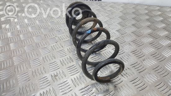 Volkswagen Golf VI Rear coil spring