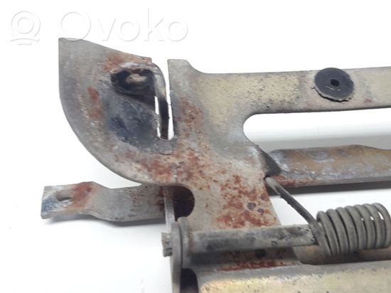 BMW 3 E30 Rear door exterior handle/bracket