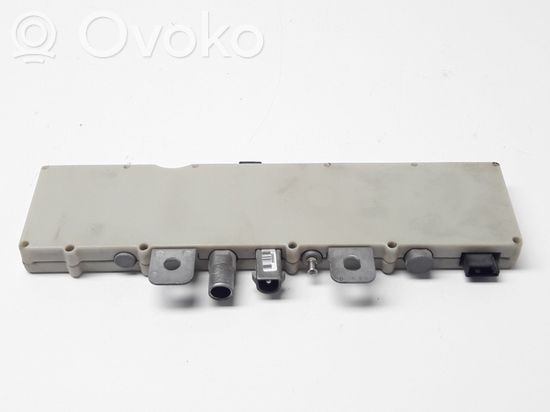 BMW 5 E39 Aerial antenna amplifier 65258368878