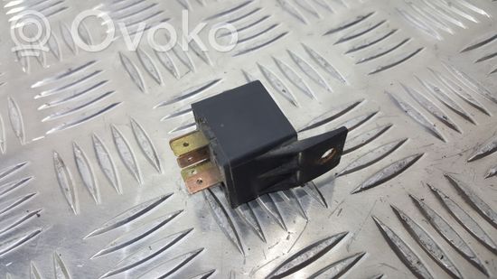 BMW 3 E30 Other relay 792H1CC1