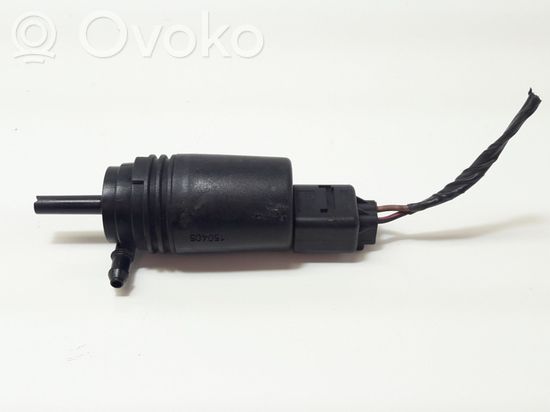 BMW 1 E81 E87 Windscreen/windshield washer pump 8377612 235576