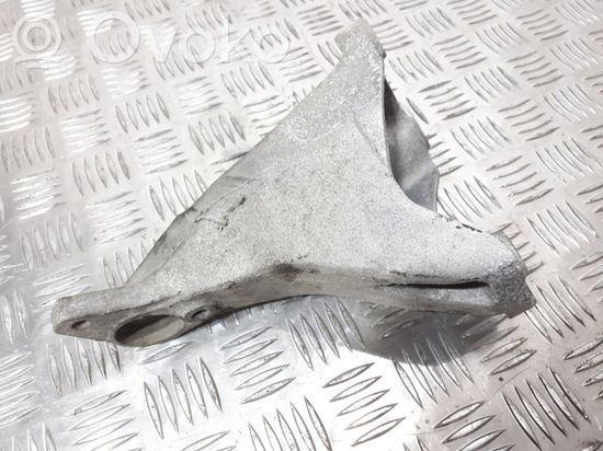 BMW 1 E81 E87 Engine mounting bracket