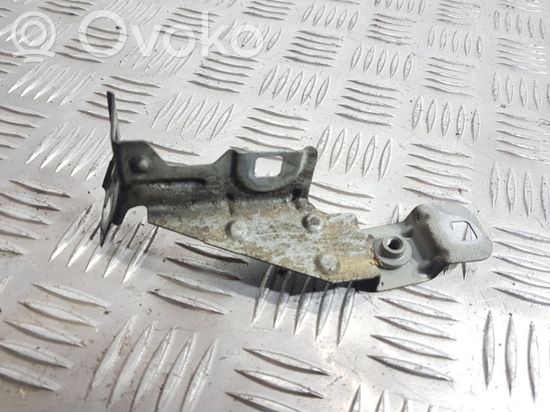 BMW 1 E81 E87 Fender mounting bracket