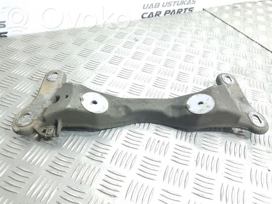 BMW 1 E81 E87 Gearbox mounting bracket 24168110 6771064