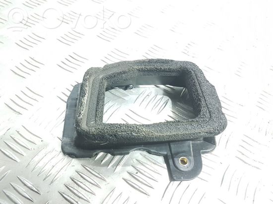 BMW 5 E60 E61 Air intake duct part 6917825