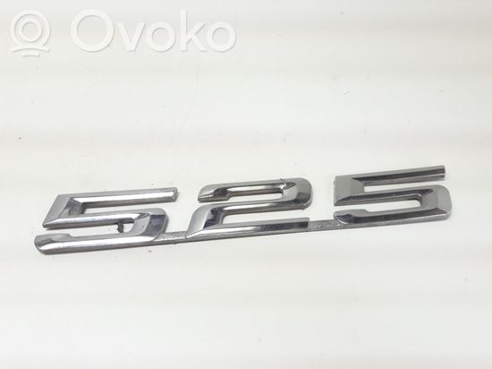 BMW 5 E34 Manufacturers badge/model letters