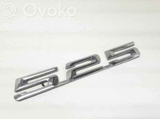 BMW 5 E34 Manufacturers badge/model letters
