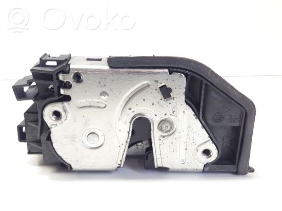 BMW 5 E60 E61 Rear door lock 7167069