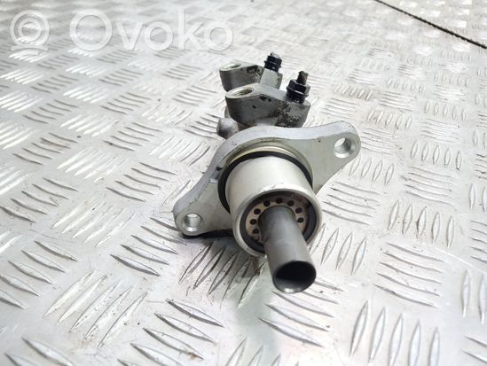 BMW 3 E46 Master brake cylinder