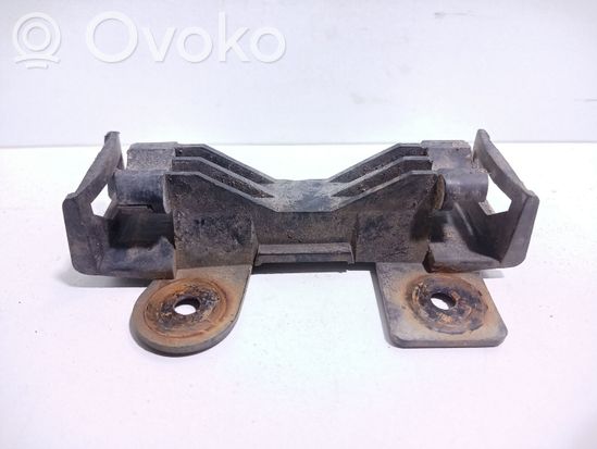 Audi 100 200 5000 C3 Front bumper mounting bracket 811807253