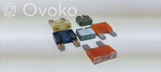 Audi A6 S6 C5 4B Fuse