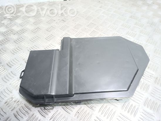 Audi A6 S6 C6 4F Fuse box cover 4F0035613