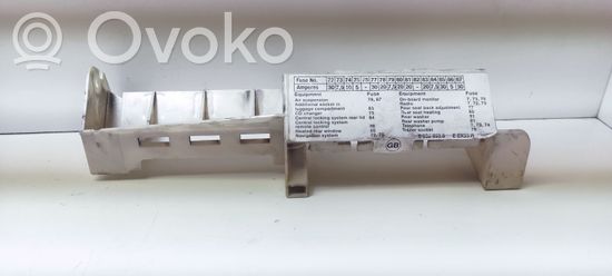 BMW X5 E53 Other engine bay part 8383720