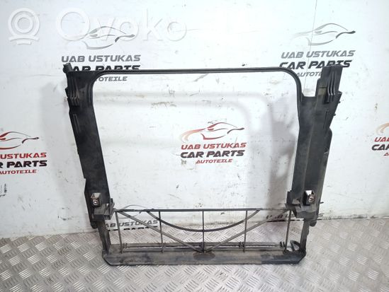BMW X5 E53 Radiator cooling fan shroud 1439105