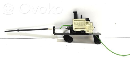 BMW 5 E60 E61 Fuel tank cap lock motor 6985878