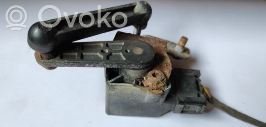 BMW 5 E60 E61 Rear air suspension level height sensor 67766059