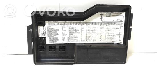 BMW 3 E36 Fuse box cover 8353582