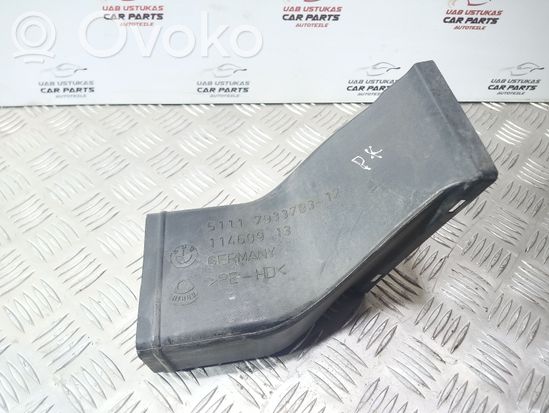 BMW 5 E60 E61 Air intake duct part 7033703