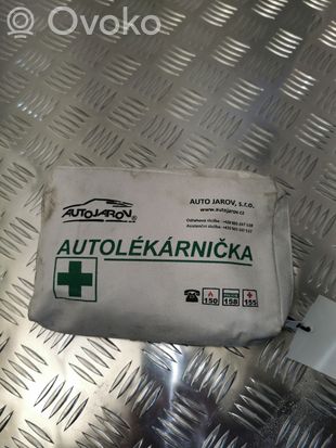 Audi A6 S6 C7 4G First aid kit