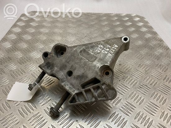 Volkswagen Golf V Engine mounting bracket 03G199207G