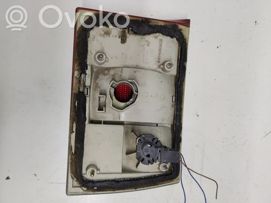Audi 80 90 B3 Tailgate rear/tail lights 8A09450901